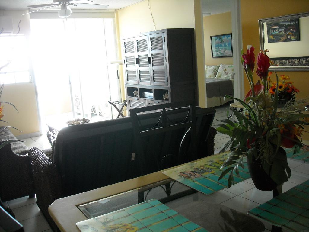 Ocean Front Apartment Luquillo Luaran gambar